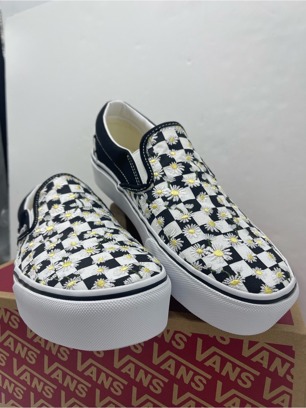Vans Classic Slip-On Platform FLORAL CHECKERBOARD BLACK/WHY
VN000EA9BA2 Sneakers - Picture 5 of 16